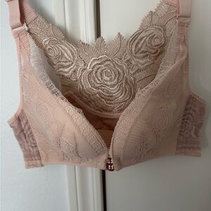 FloraSecret Elegant Lace Bralette in Blush Pink
